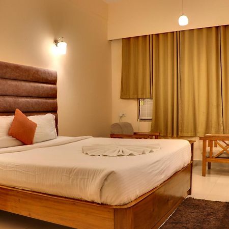Hotel Earl Grey Jorhāt Kültér fotó