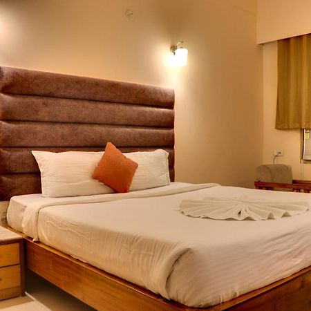 Hotel Earl Grey Jorhāt Kültér fotó