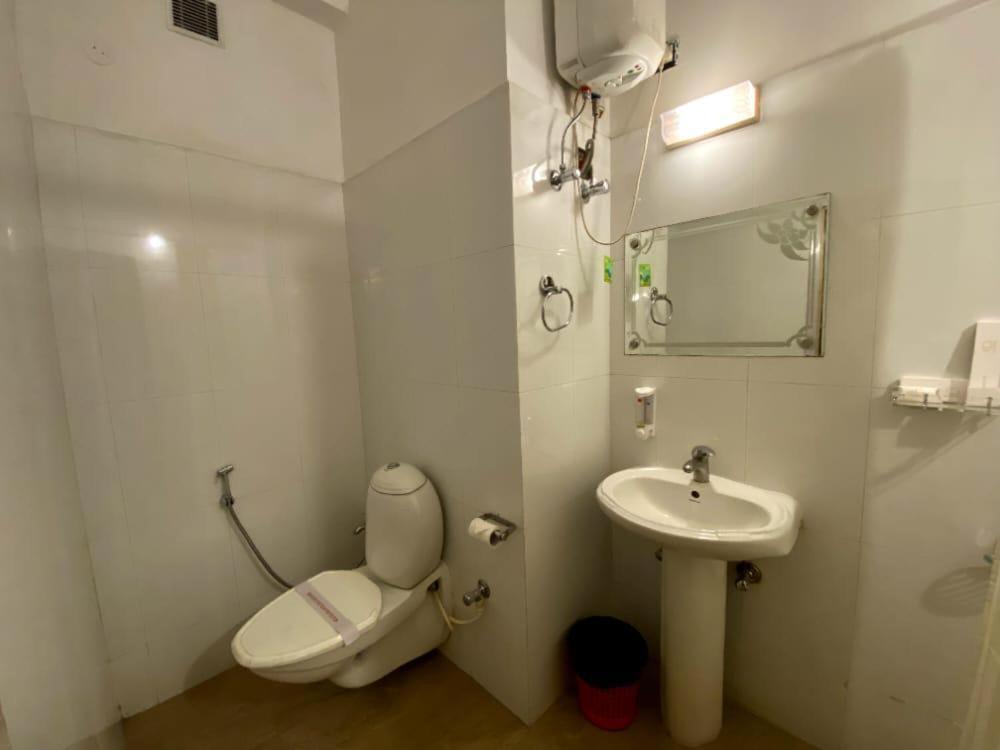 Hotel Earl Grey Jorhāt Kültér fotó